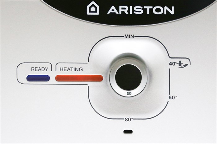 may-nuoc-nong-ariston-an2-rs-30-6-1-700x467